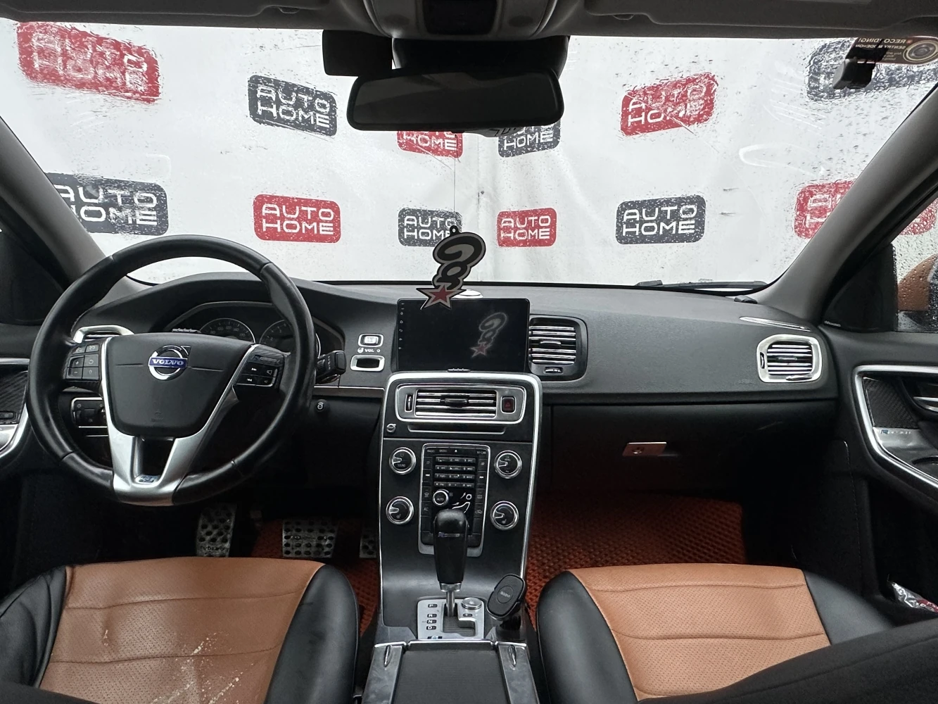 Volvo S60, 2011г, передний привод, автомат