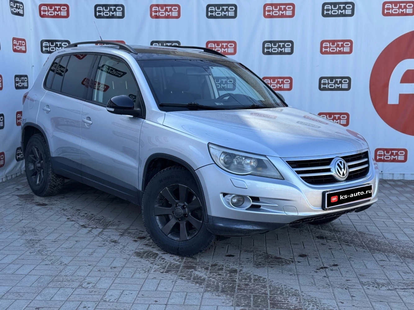 Volkswagen Tiguan, 2009г, передний привод, автомат