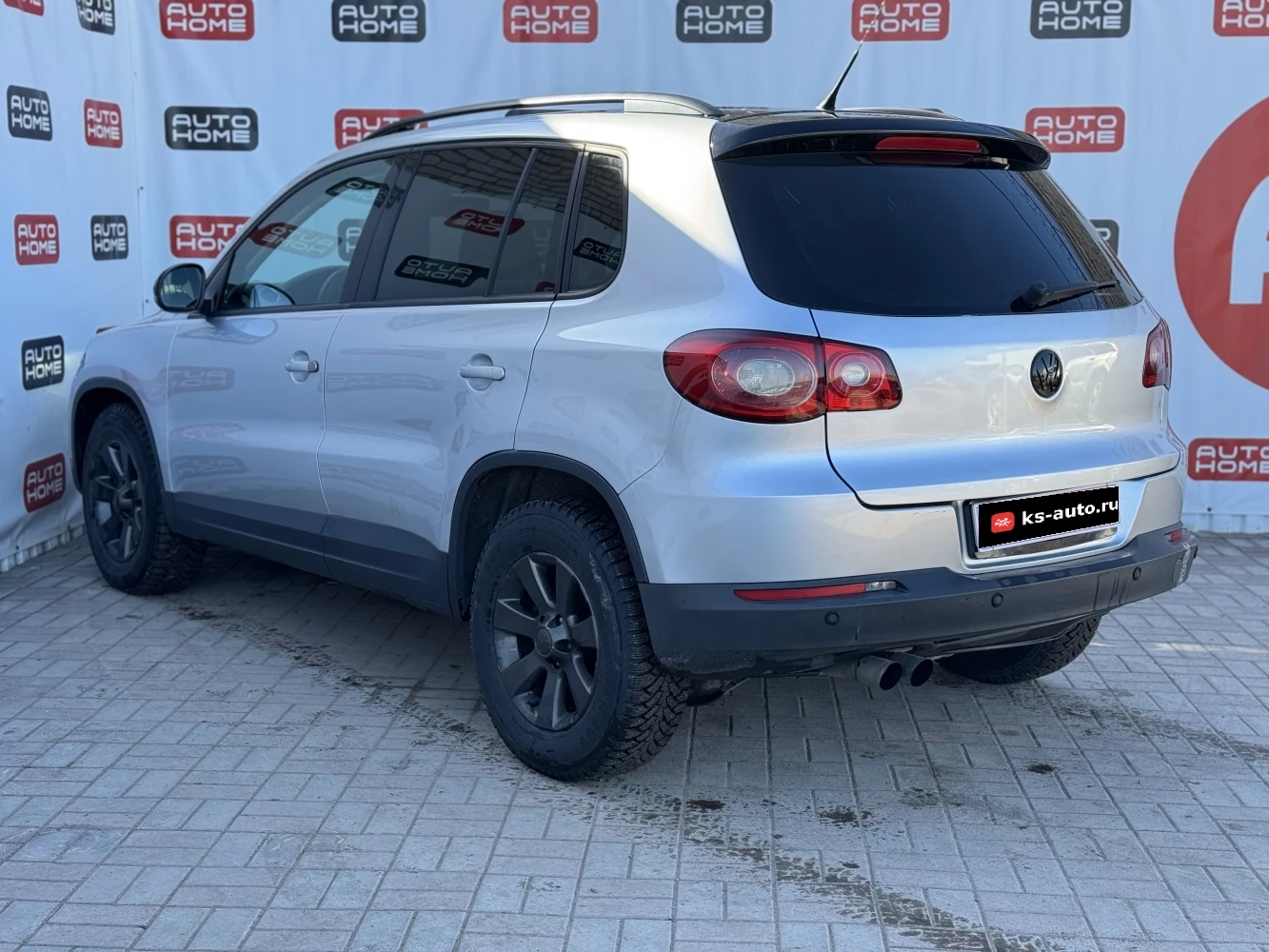 Volkswagen Tiguan, 2009г, передний привод, автомат