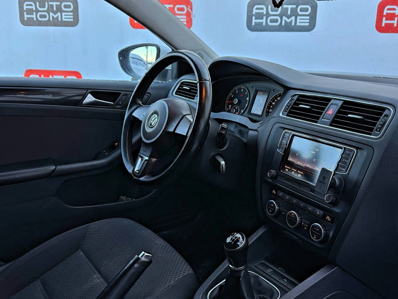 Volkswagen Jetta, 2012г, передний привод, механика