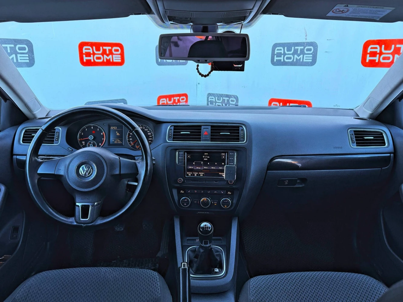 Volkswagen Jetta, 2012г, передний привод, механика