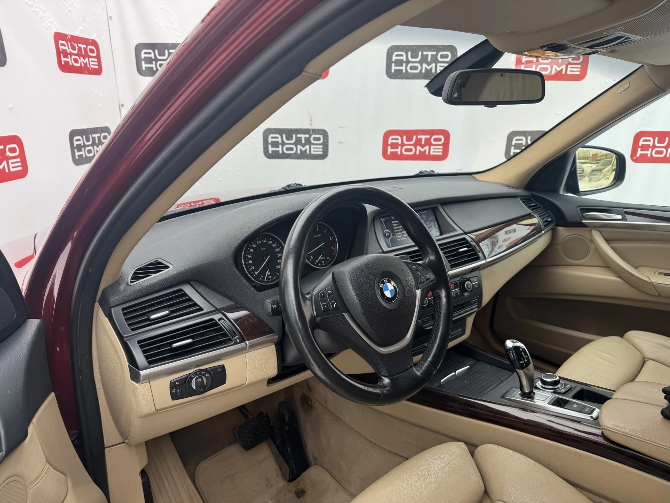 BMW X5, 2010г, передний привод, автомат