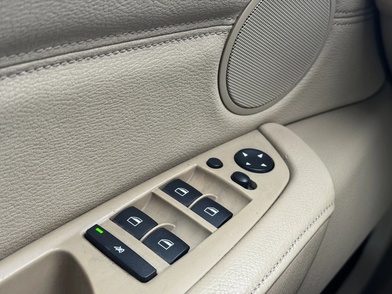 BMW X5, 2010г, передний привод, автомат