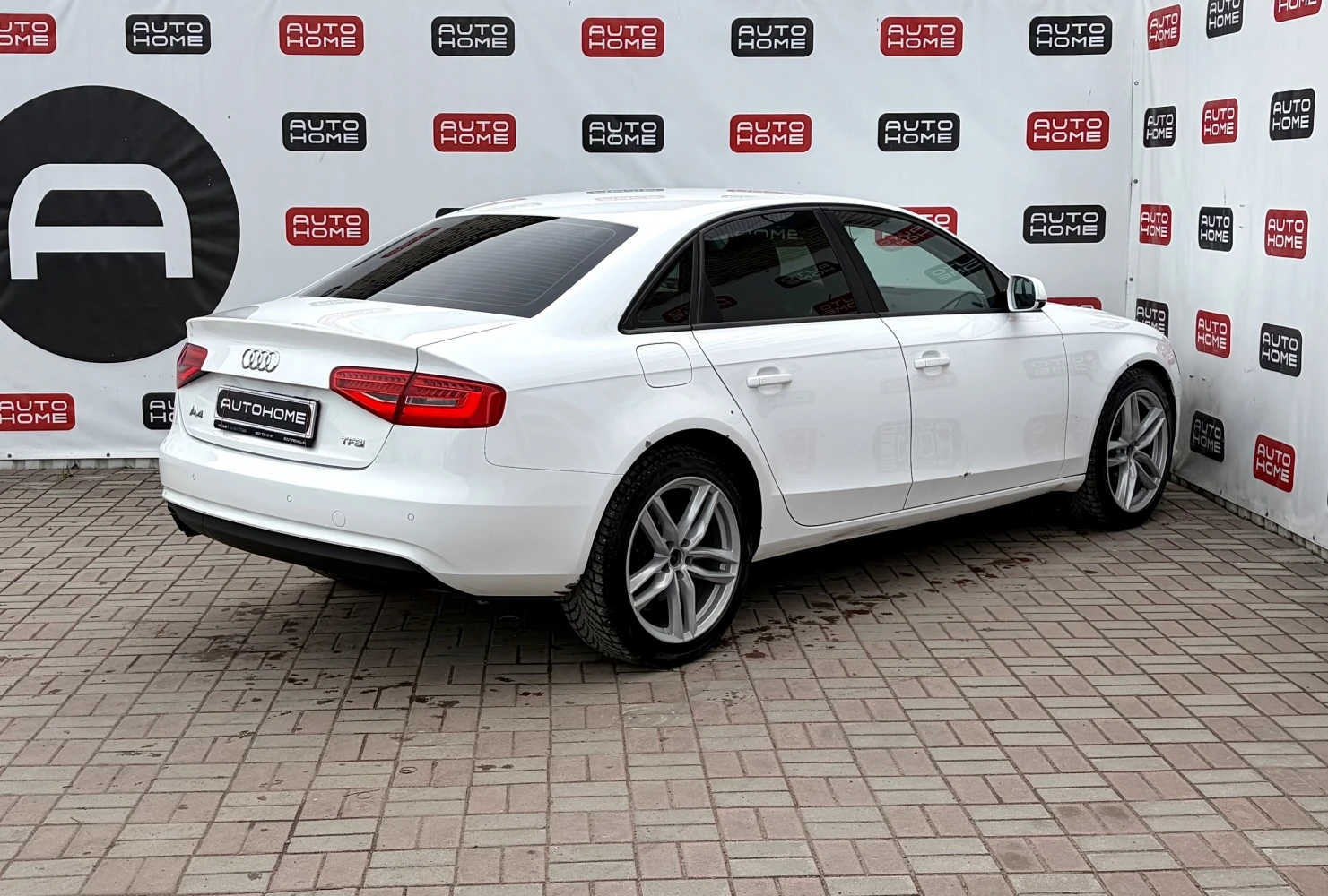Audi A4, 2012г, передний привод, вариатор
