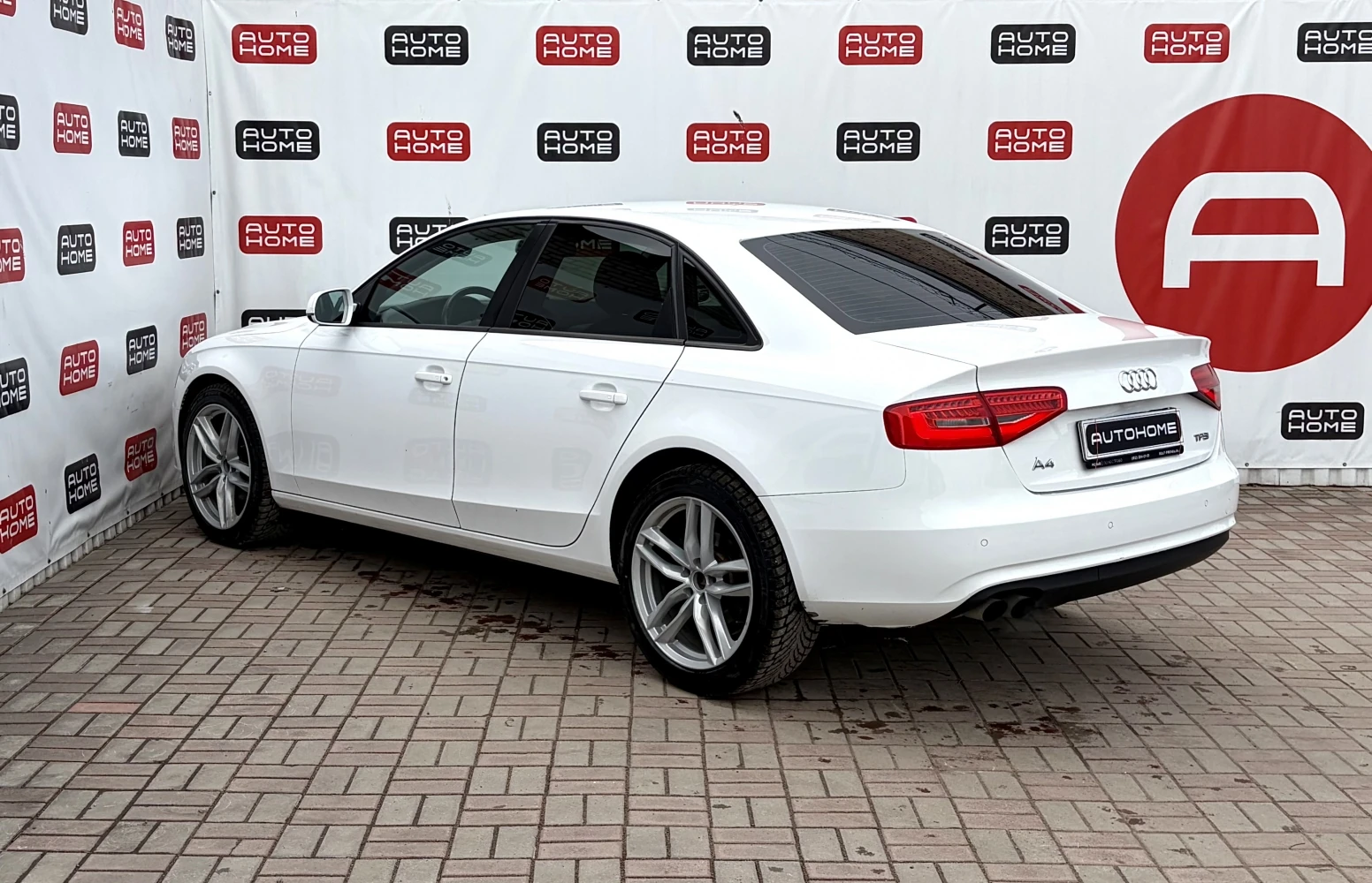 Audi A4, 2012г, передний привод, вариатор