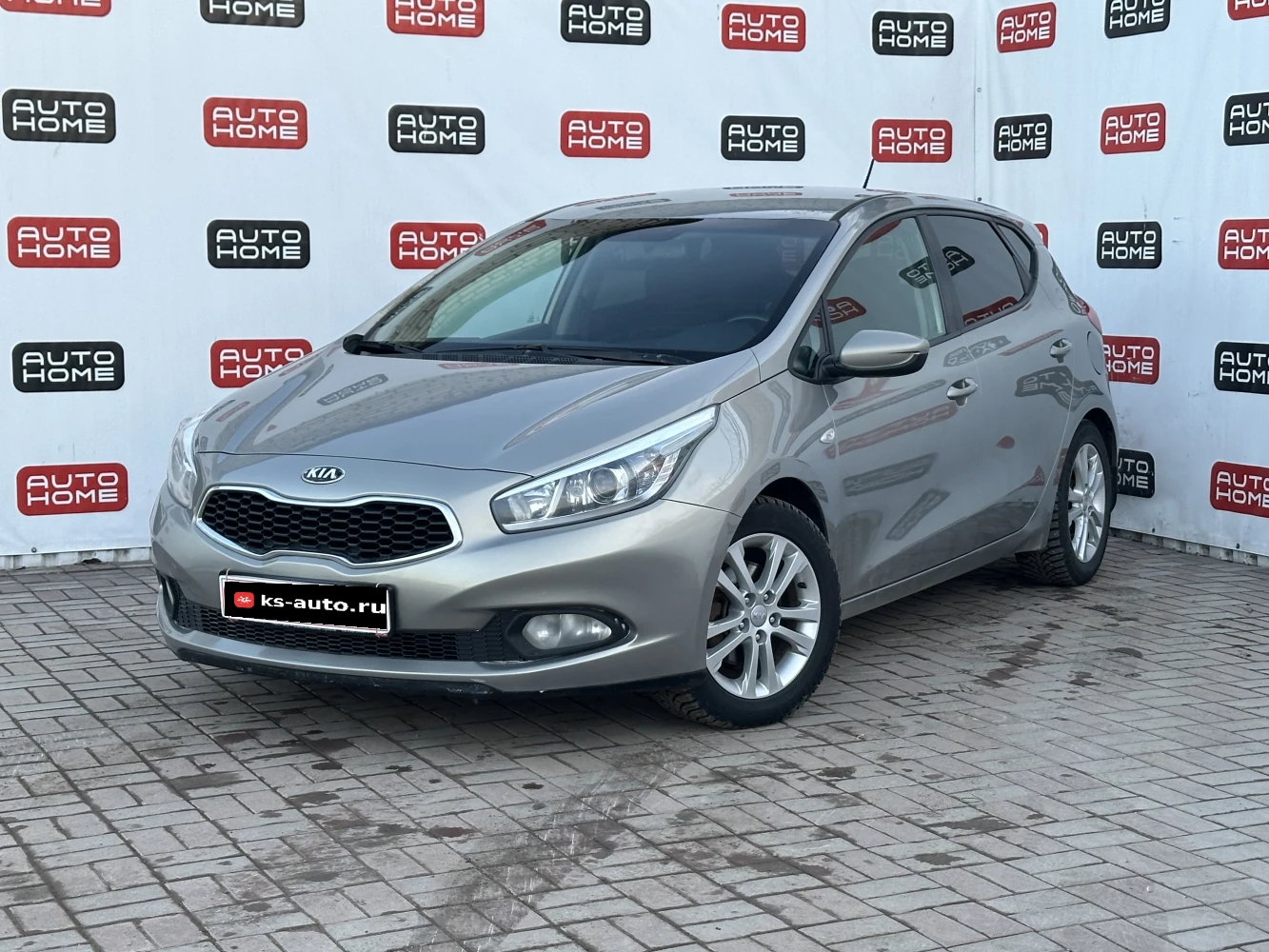 Kia Ceed, 2012г, передний привод, автомат