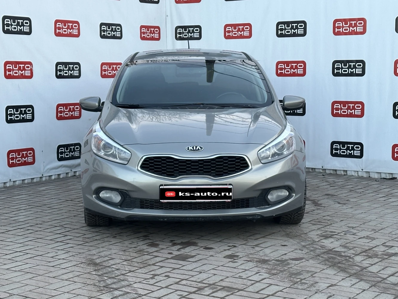 Kia Ceed, 2012г, передний привод, автомат