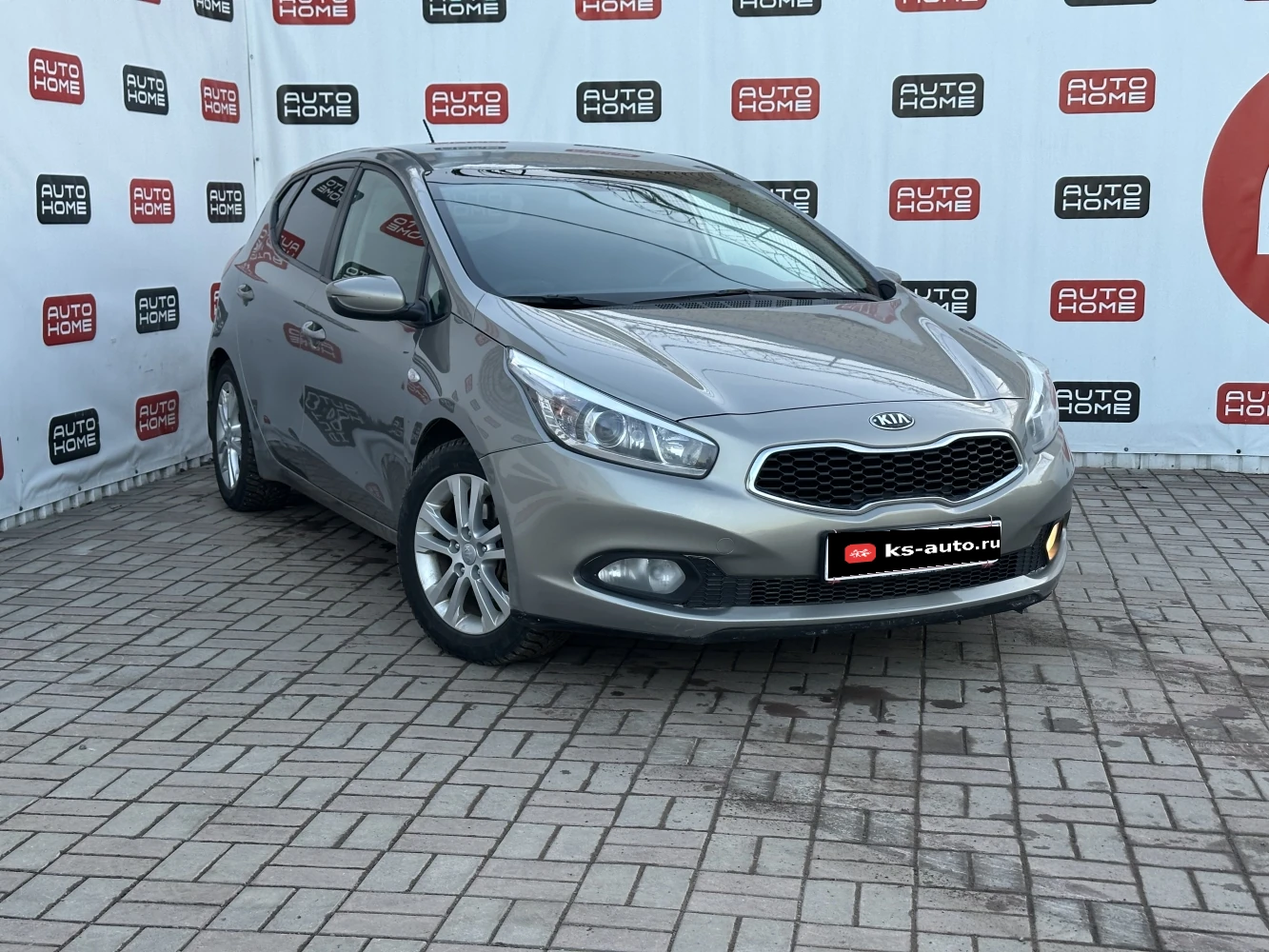 Kia Ceed, 2012г, передний привод, автомат