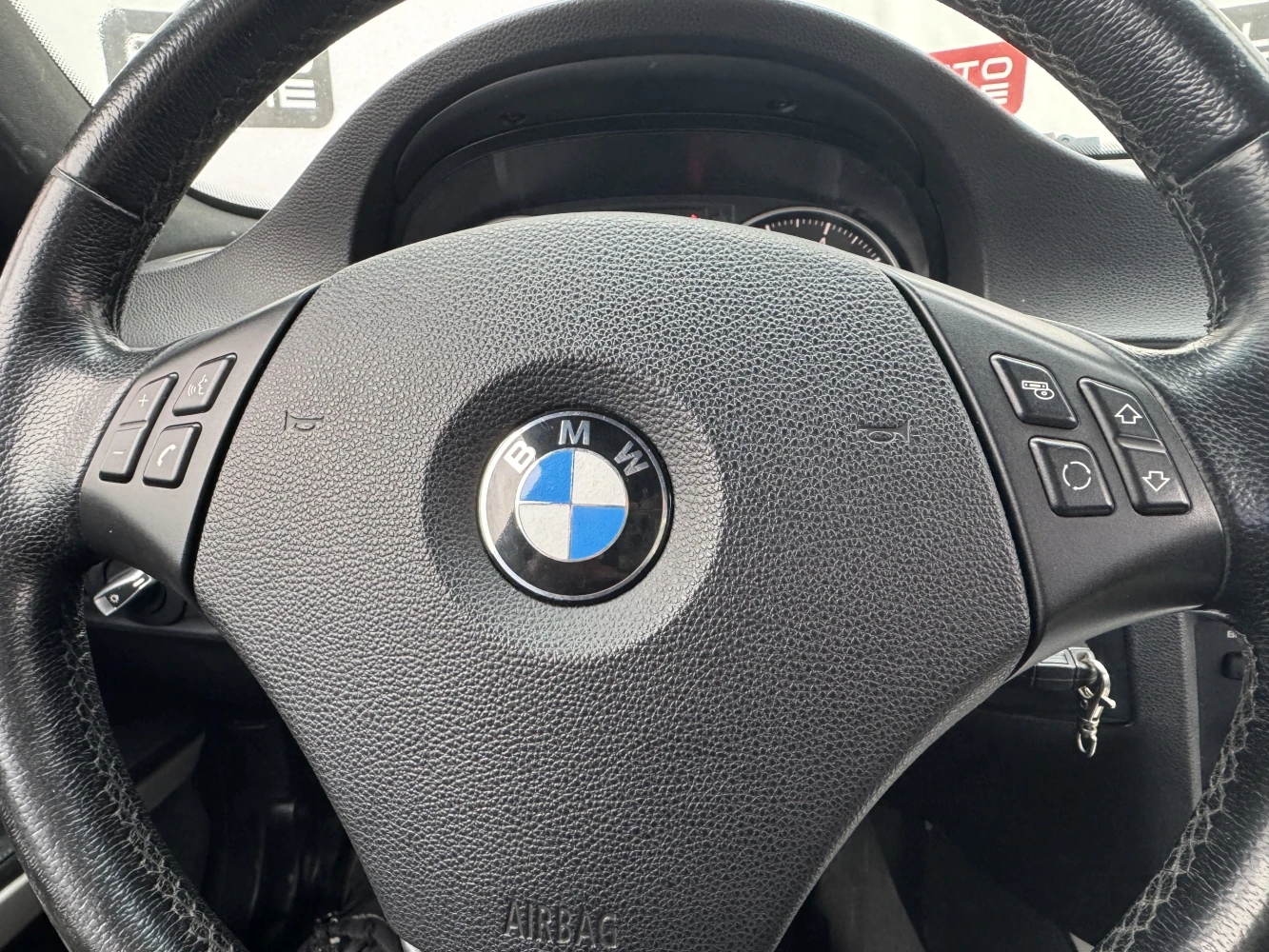 BMW 3 серии, 2009г, передний привод, автомат