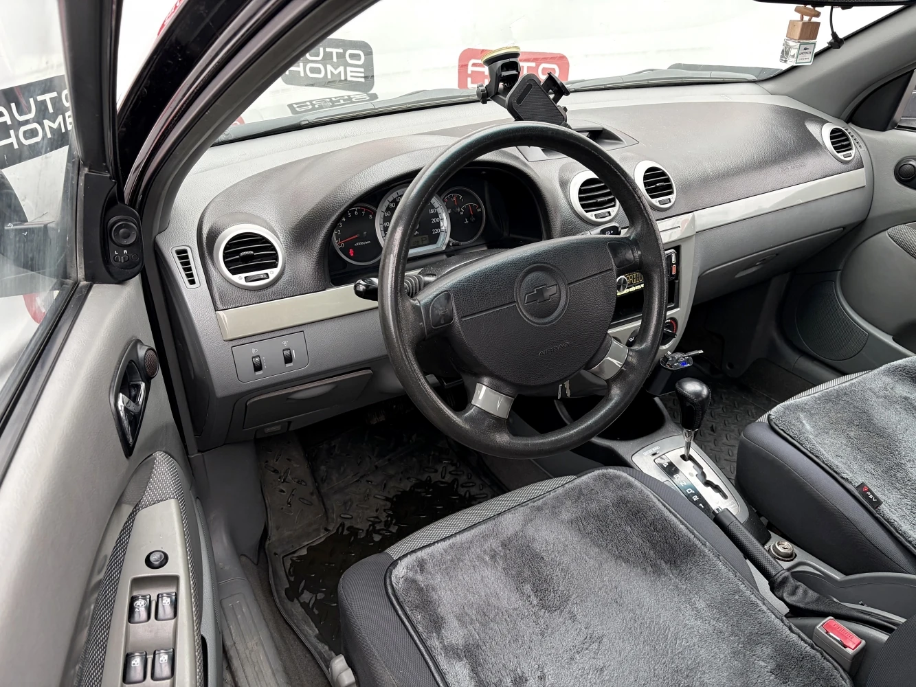 Chevrolet Lacetti, 2012г, передний привод, автомат