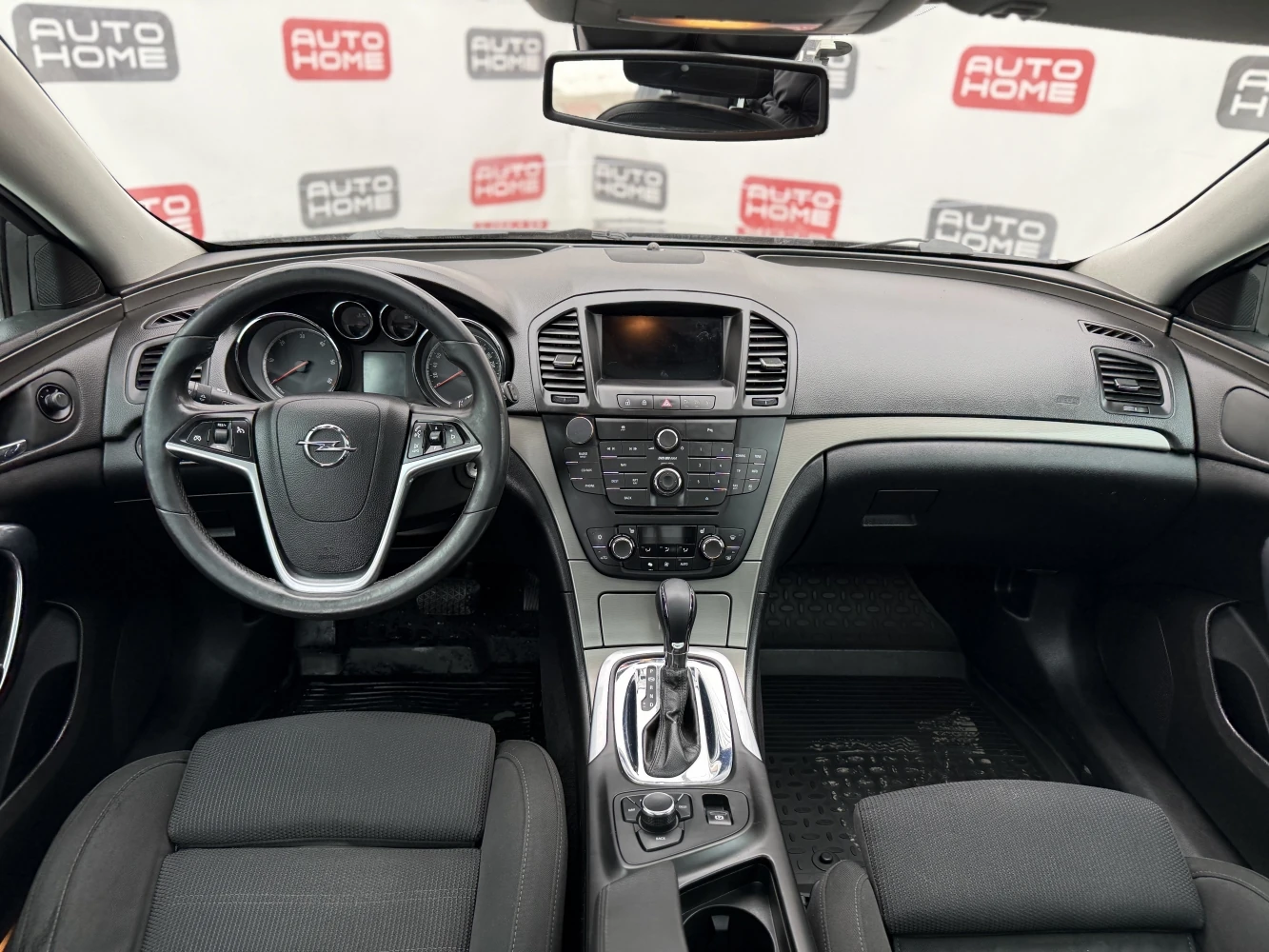 Opel Insignia, 2009г, передний привод, автомат