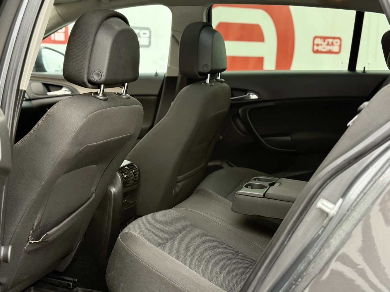 Opel Insignia, 2009г, передний привод, автомат