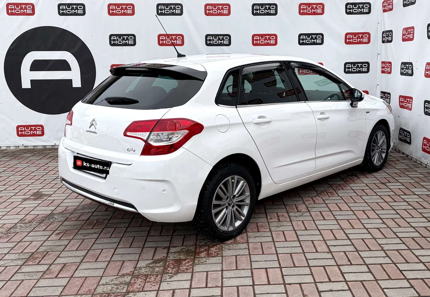 Citroen C4, 2011г, передний привод, автомат