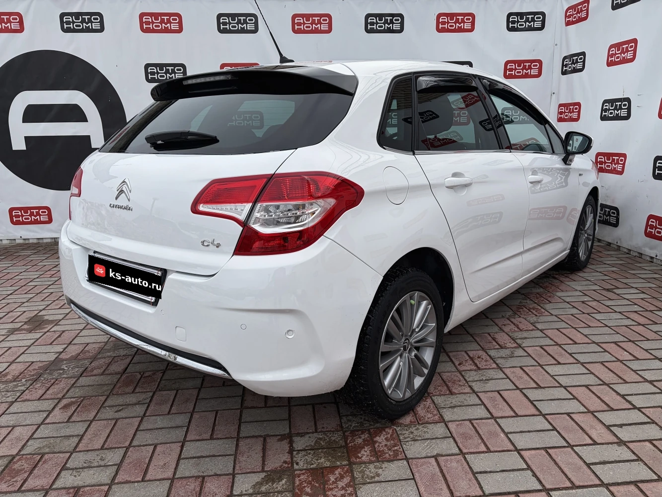 Citroen C4, 2011г, передний привод, автомат