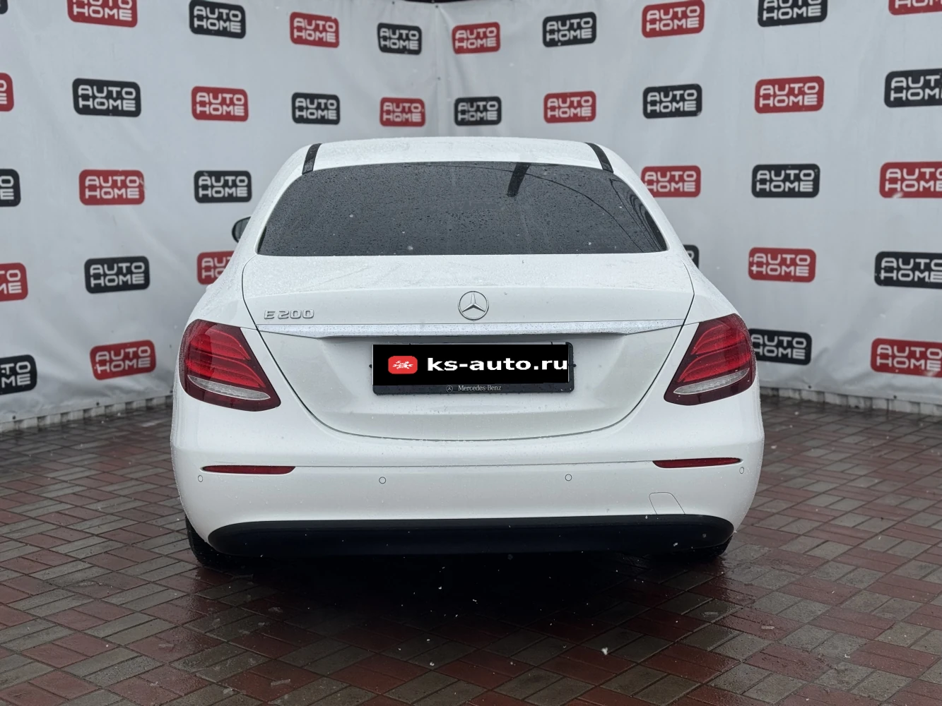 Mercedes-Benz E-Класс, 2020г, передний привод, автомат