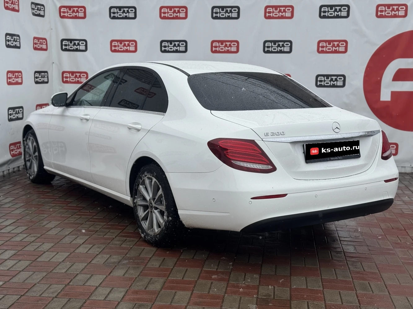 Mercedes-Benz E-Класс, 2020г, передний привод, автомат