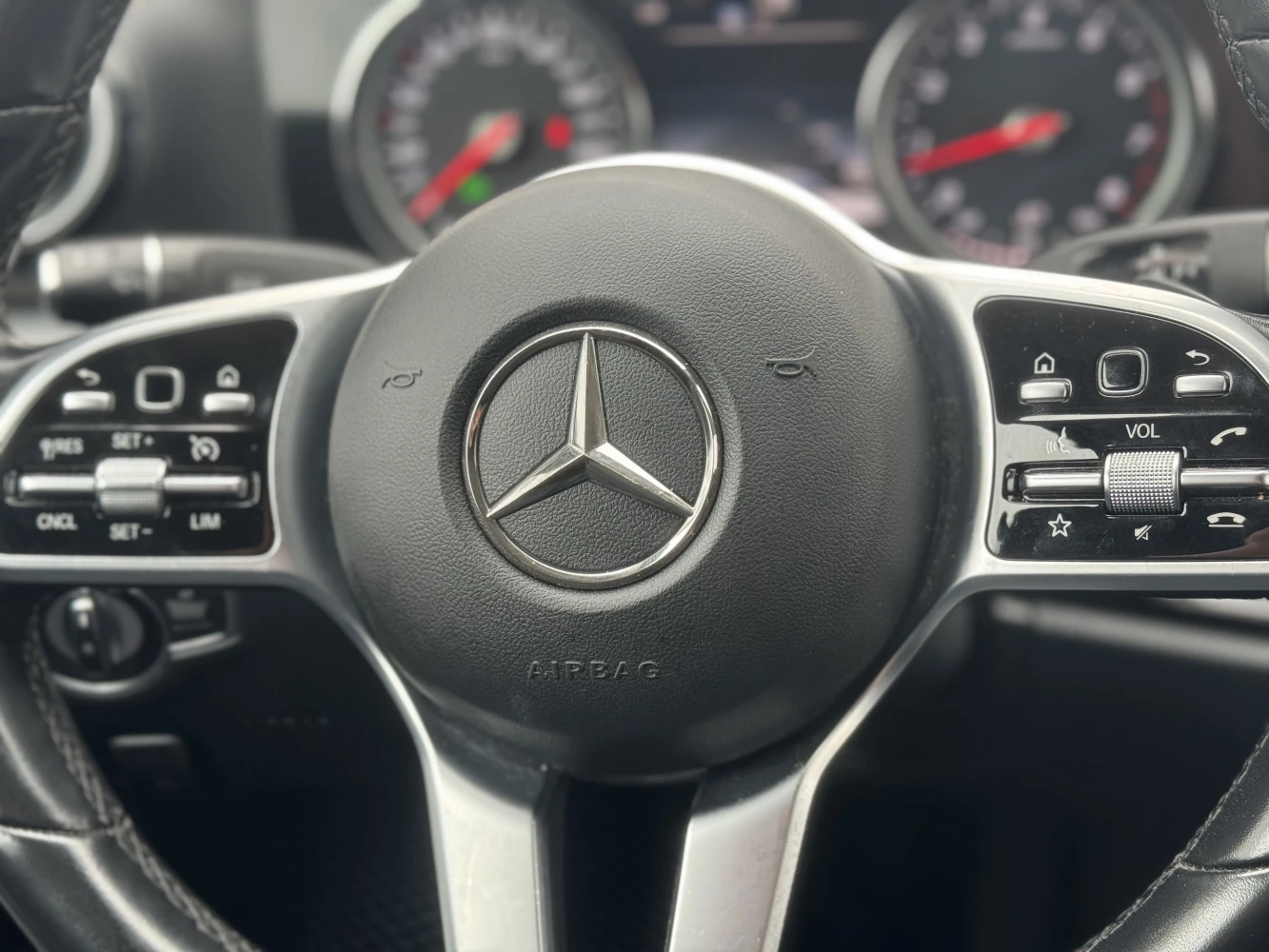 Mercedes-Benz E-Класс, 2020г, передний привод, автомат