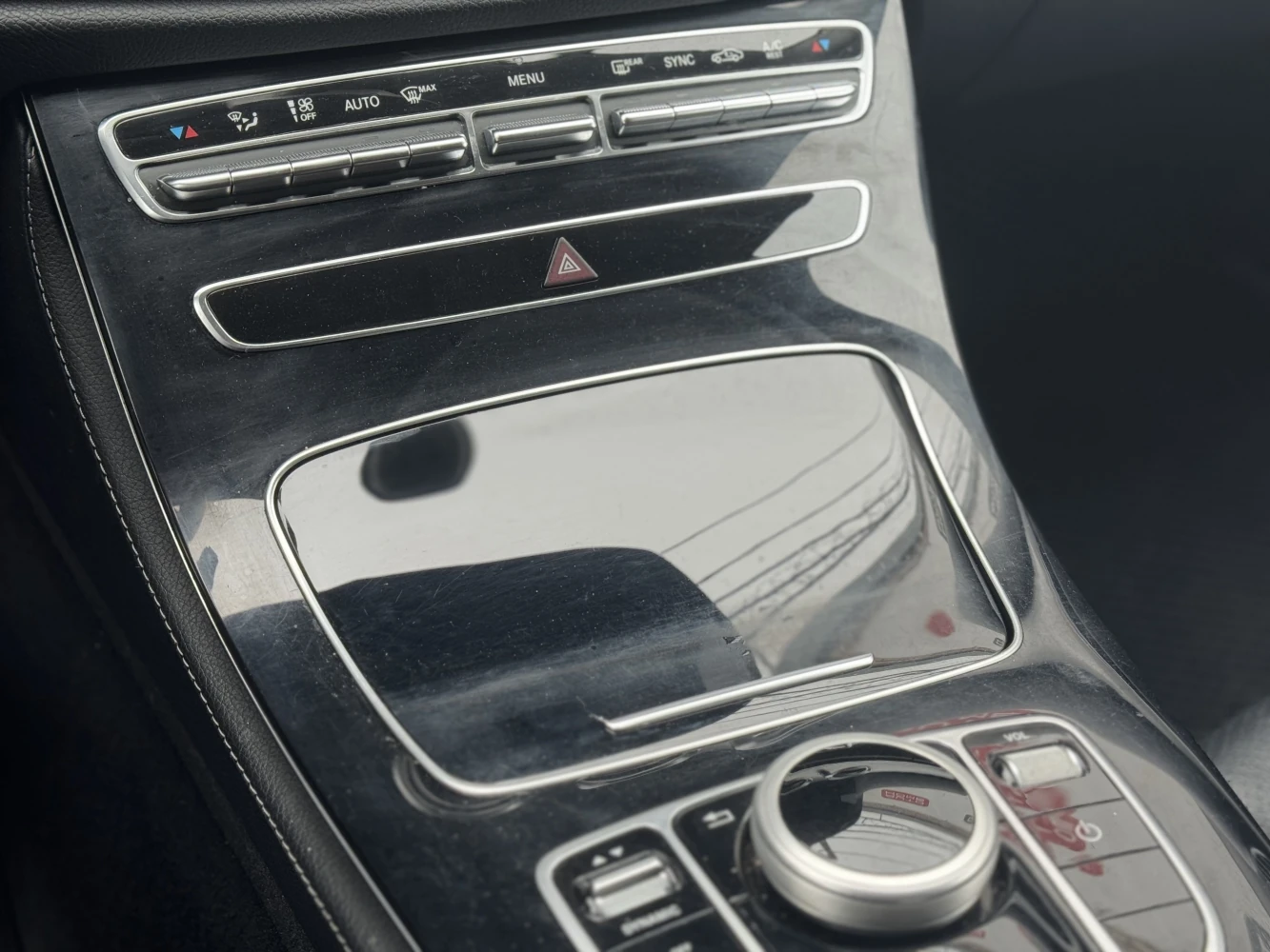 Mercedes-Benz E-Класс, 2020г, передний привод, автомат