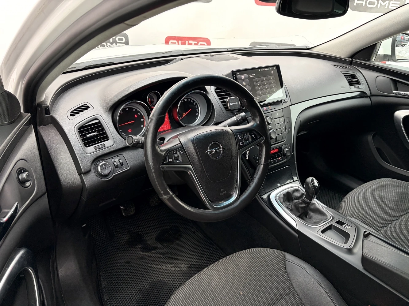 Opel Insignia, 2013г, передний привод, механика