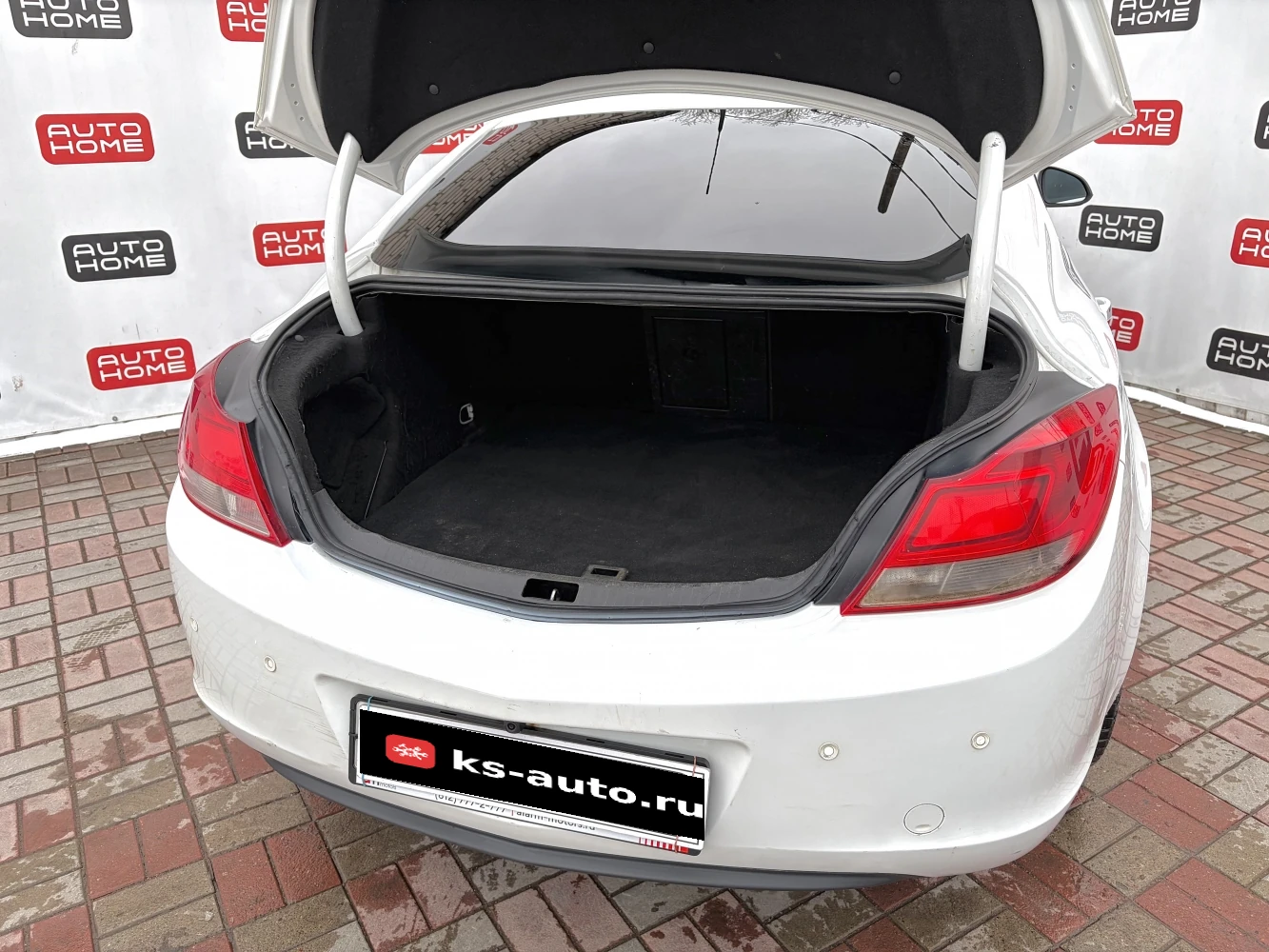 Opel Insignia, 2013г, передний привод, механика