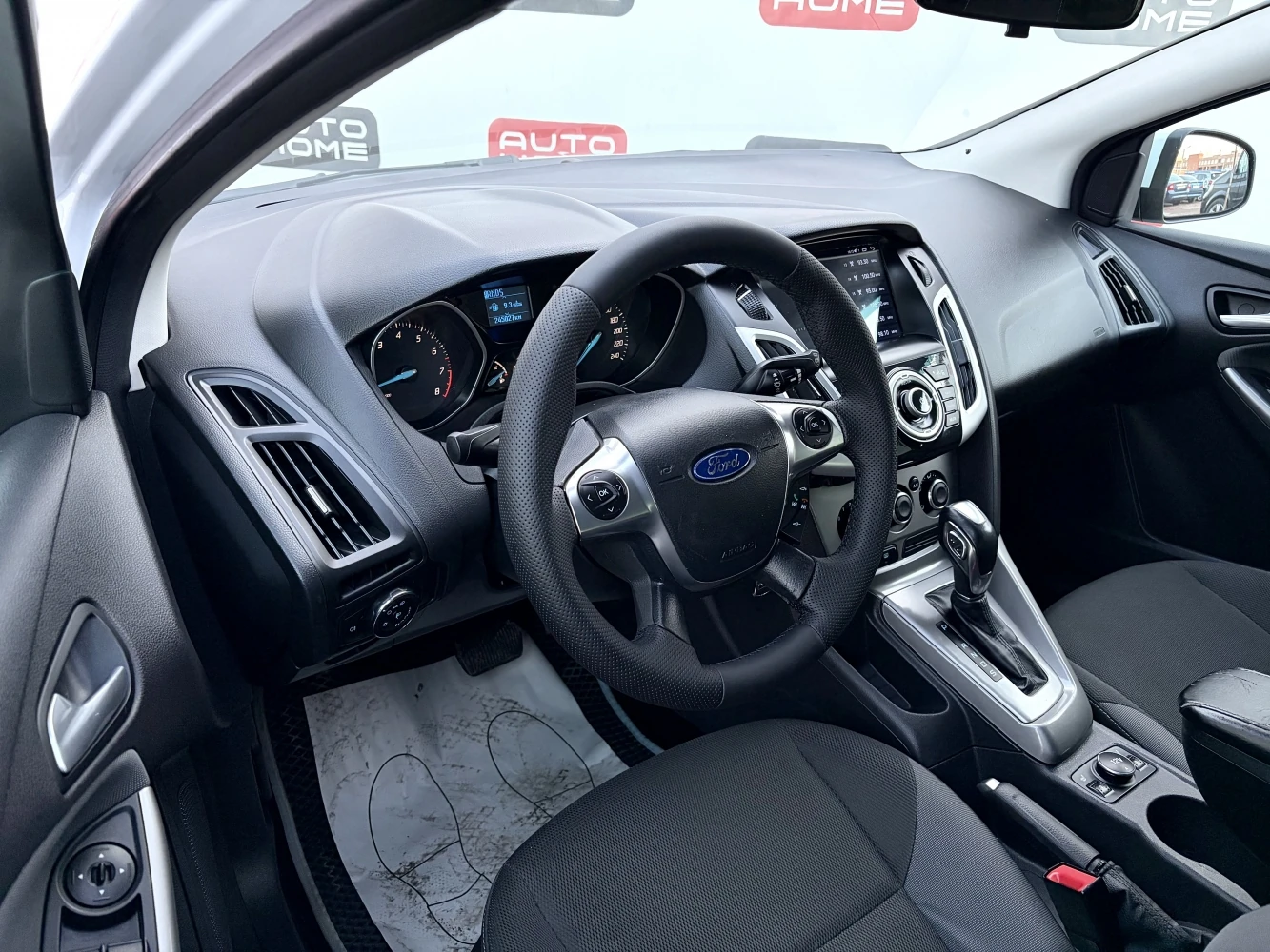 Ford Focus, 2011г, передний привод, робот