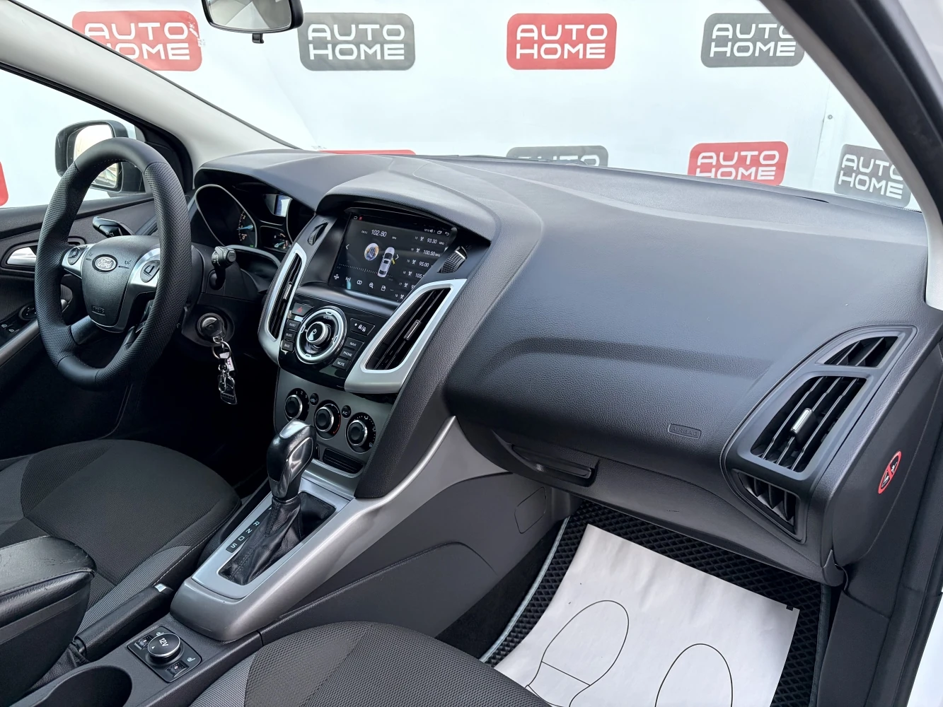 Ford Focus, 2011г, передний привод, робот