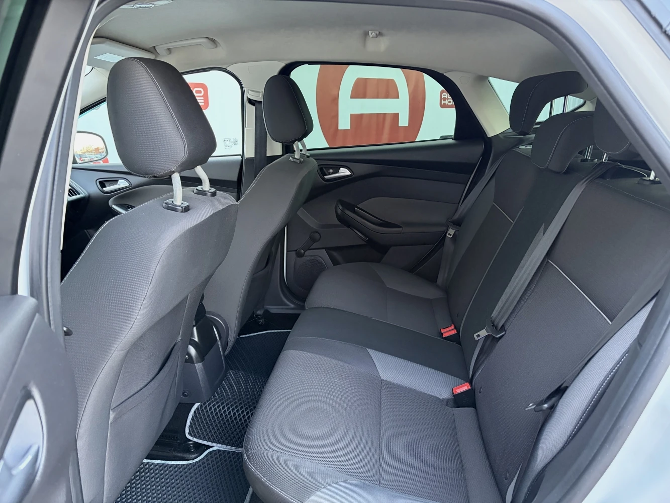 Ford Focus, 2011г, передний привод, робот