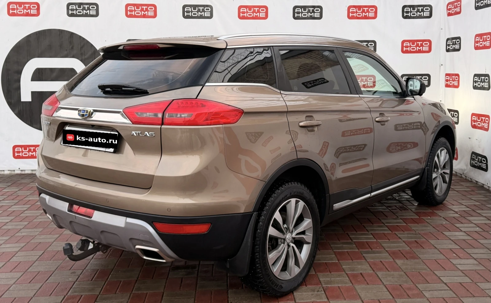 Geely Atlas, 2021г, передний привод, автомат