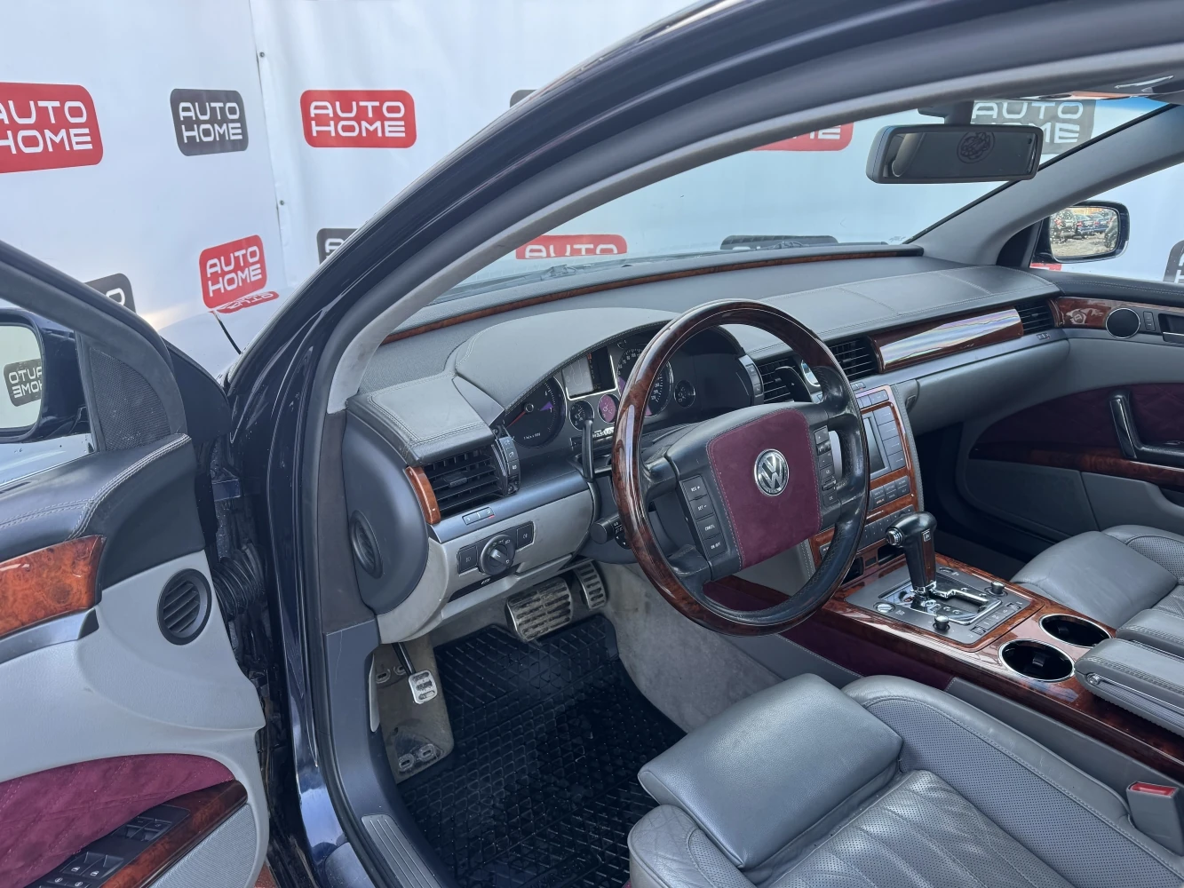 Volkswagen Phaeton, 2003г, передний привод, автомат