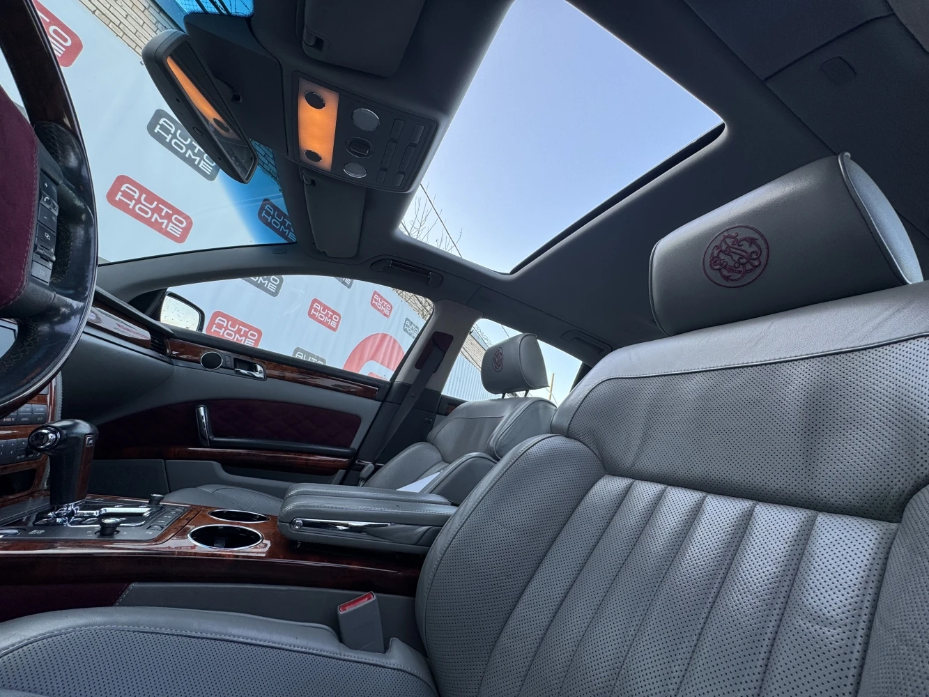 Volkswagen Phaeton, 2003г, передний привод, автомат