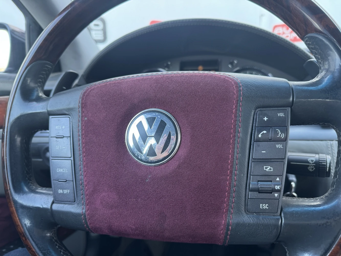 Volkswagen Phaeton, 2003г, передний привод, автомат