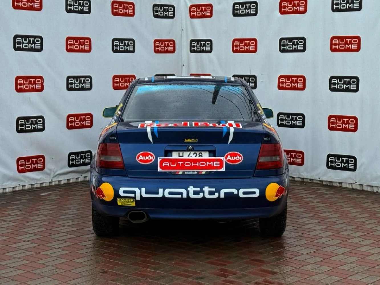 Audi A4, 2001г, передний привод, механика