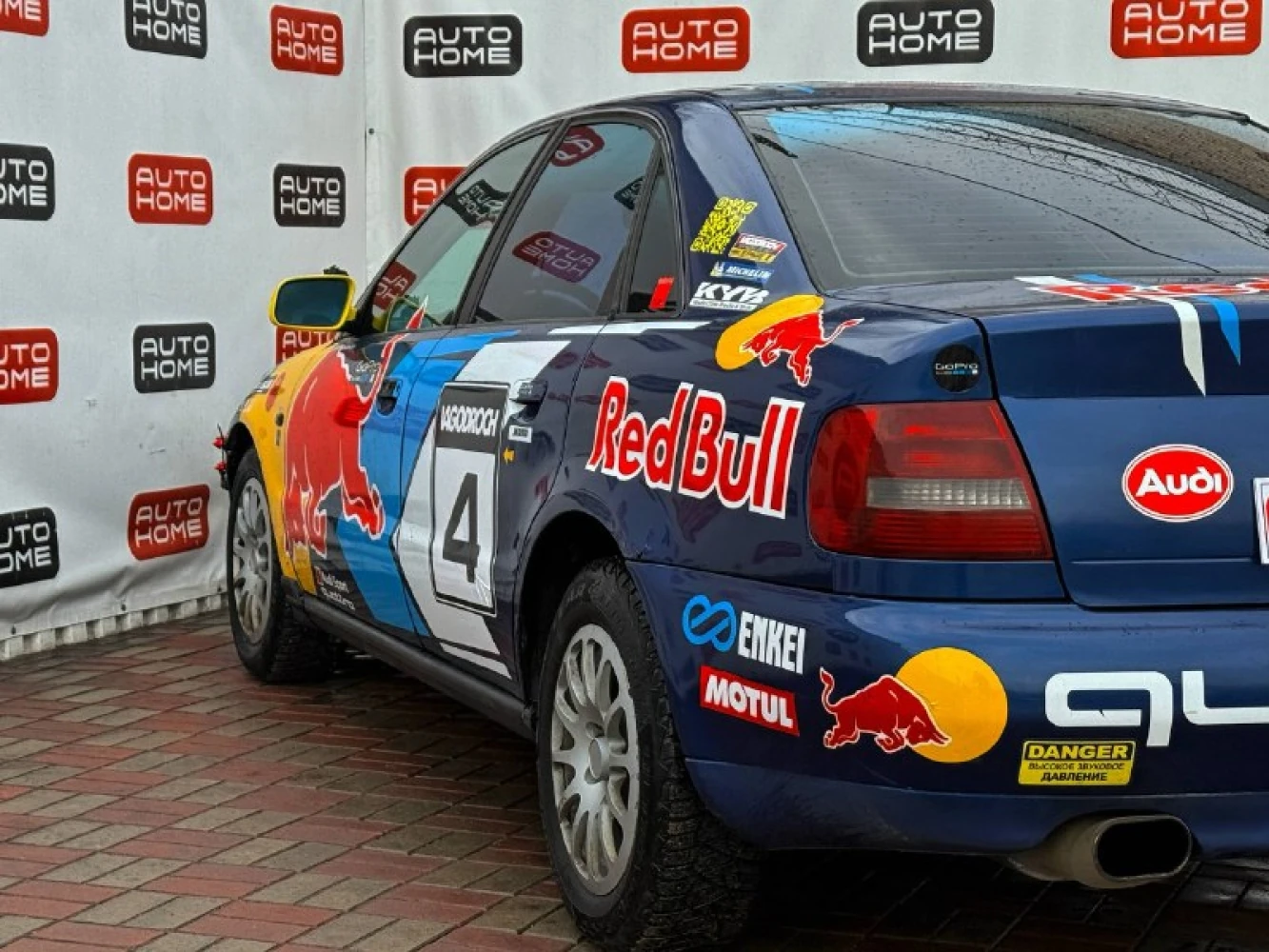 Audi A4, 2001г, передний привод, механика