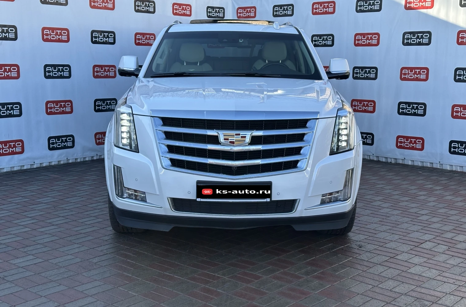 Cadillac Escalade, 2016г, передний привод, автомат