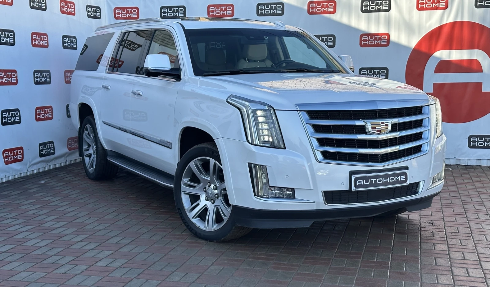 Cadillac Escalade, 2016г, передний привод, автомат
