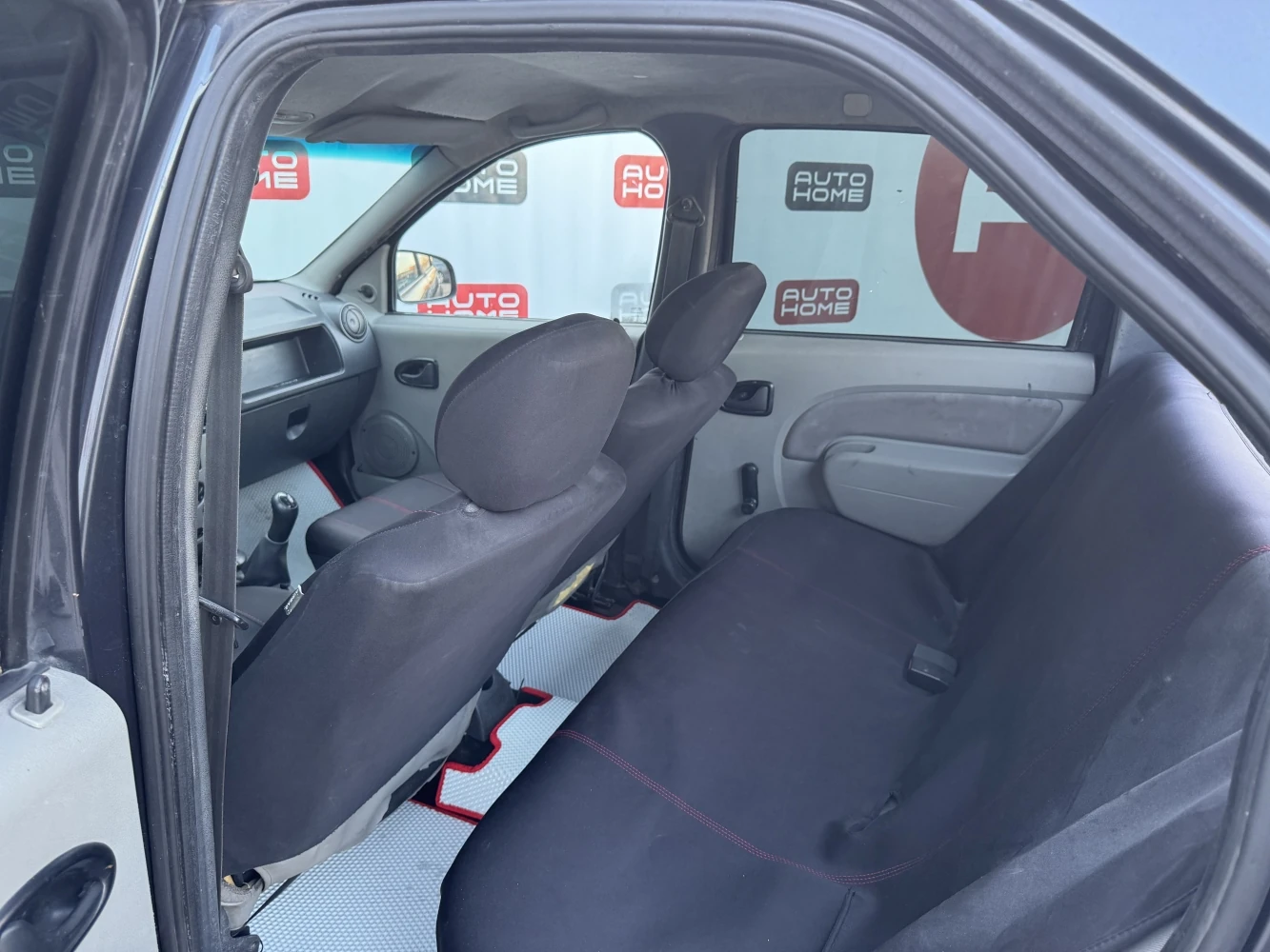 Renault Logan, 2009г, передний привод, механика