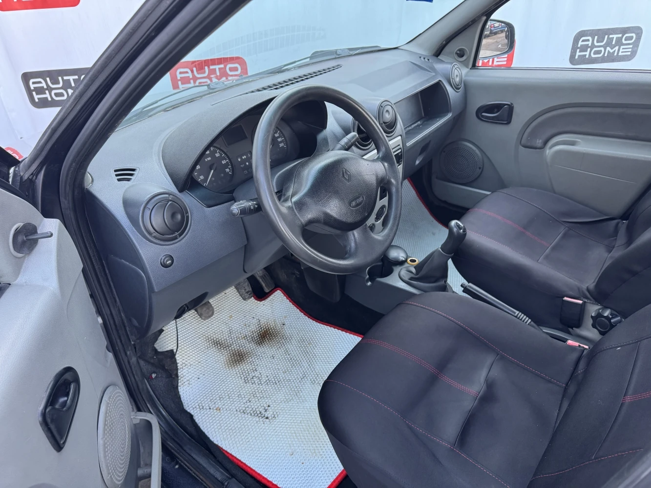 Renault Logan, 2009г, передний привод, механика