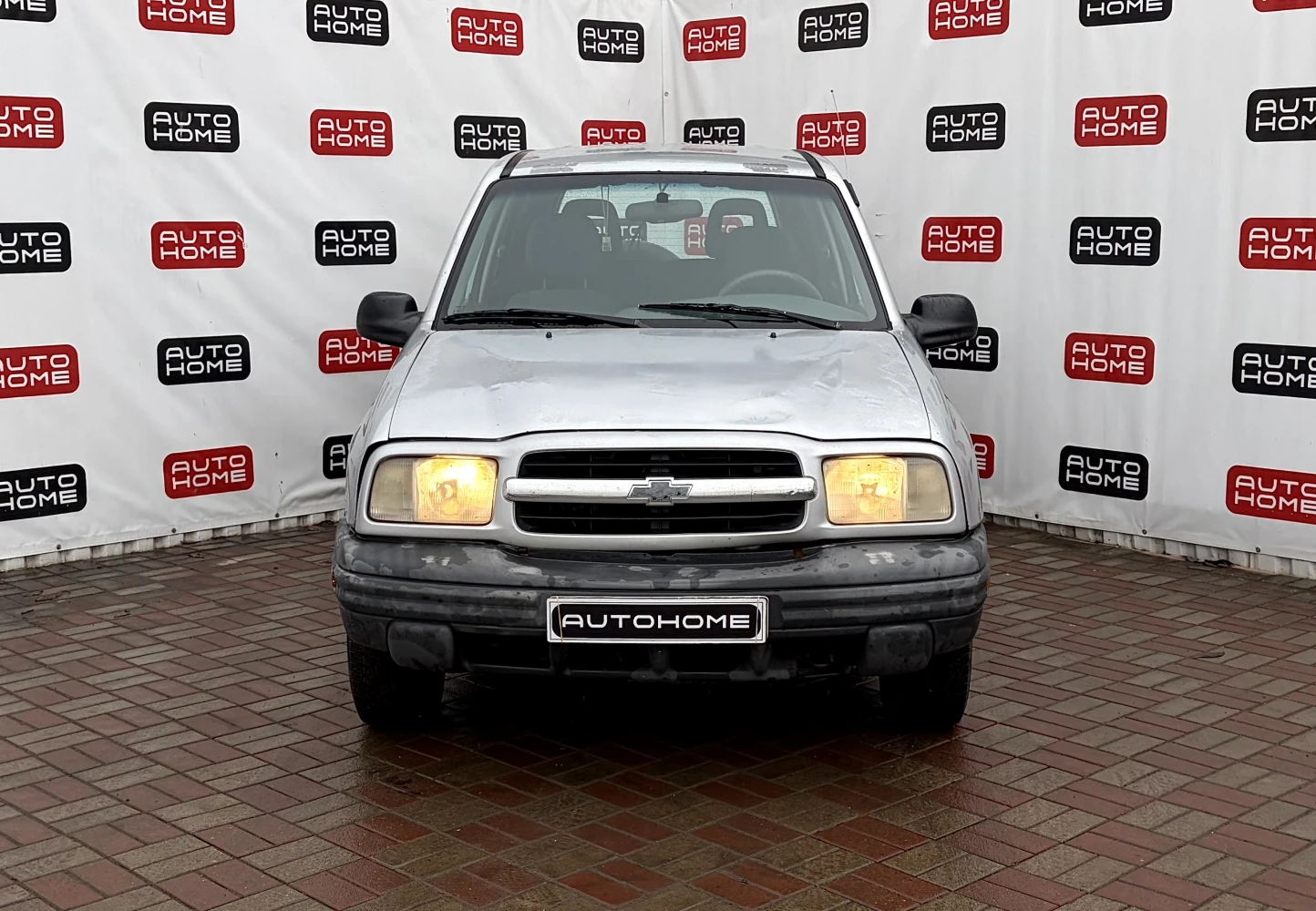 Chevrolet Tracker, 1999г, передний привод, автомат