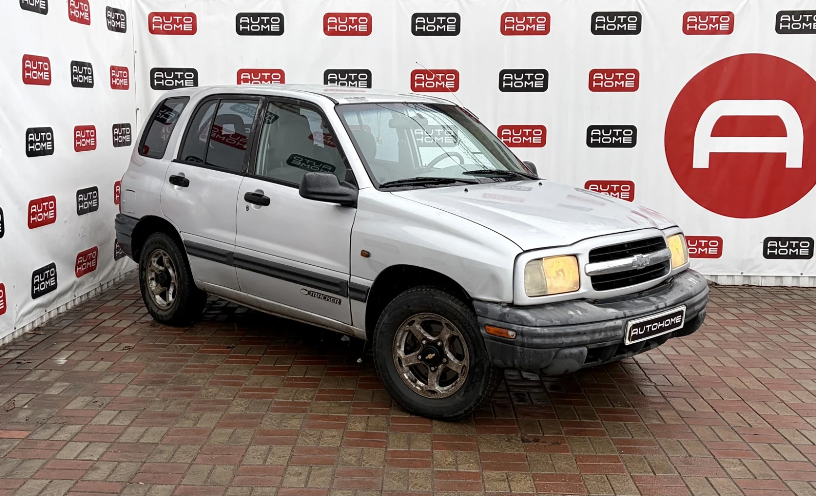 Chevrolet Tracker, 1999г, передний привод, автомат