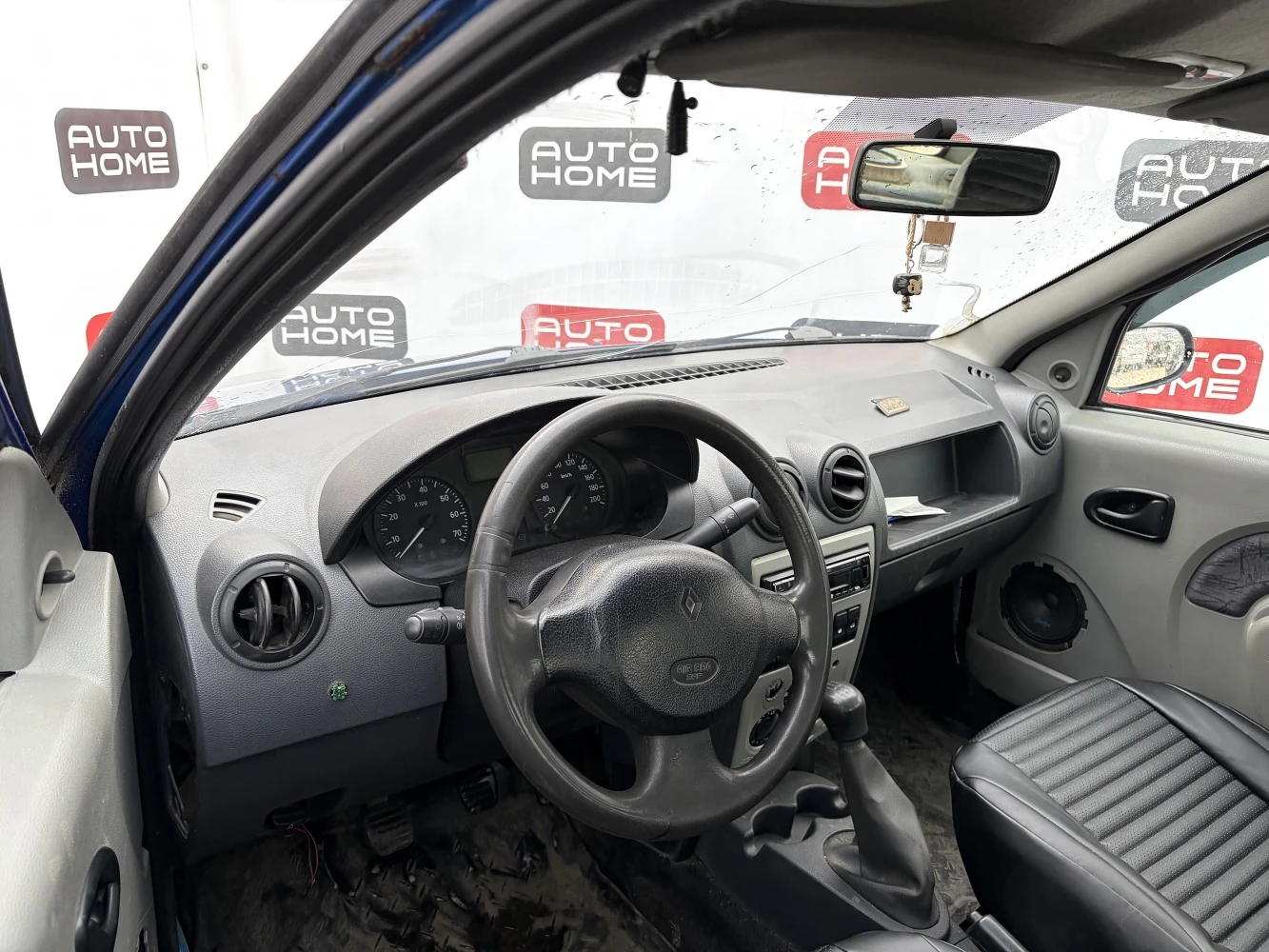 Renault Logan, 2006г, передний привод, механика