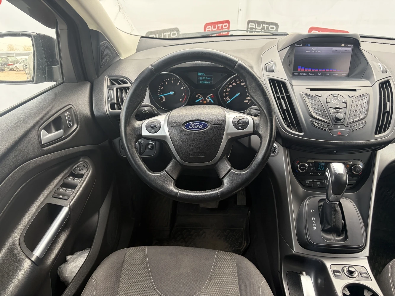 Ford Kuga, 2015г, передний привод, автомат