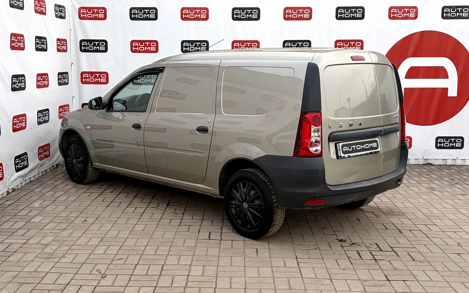 Lada (ВАЗ) Largus, 2020г, передний привод, механика