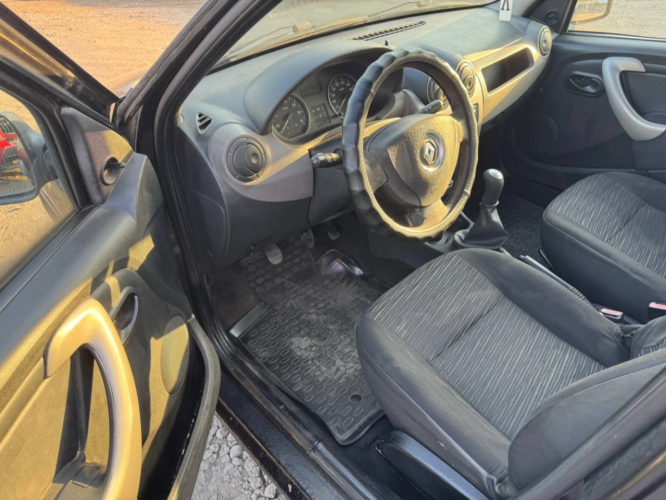 Renault Logan, 2011г, передний привод, механика