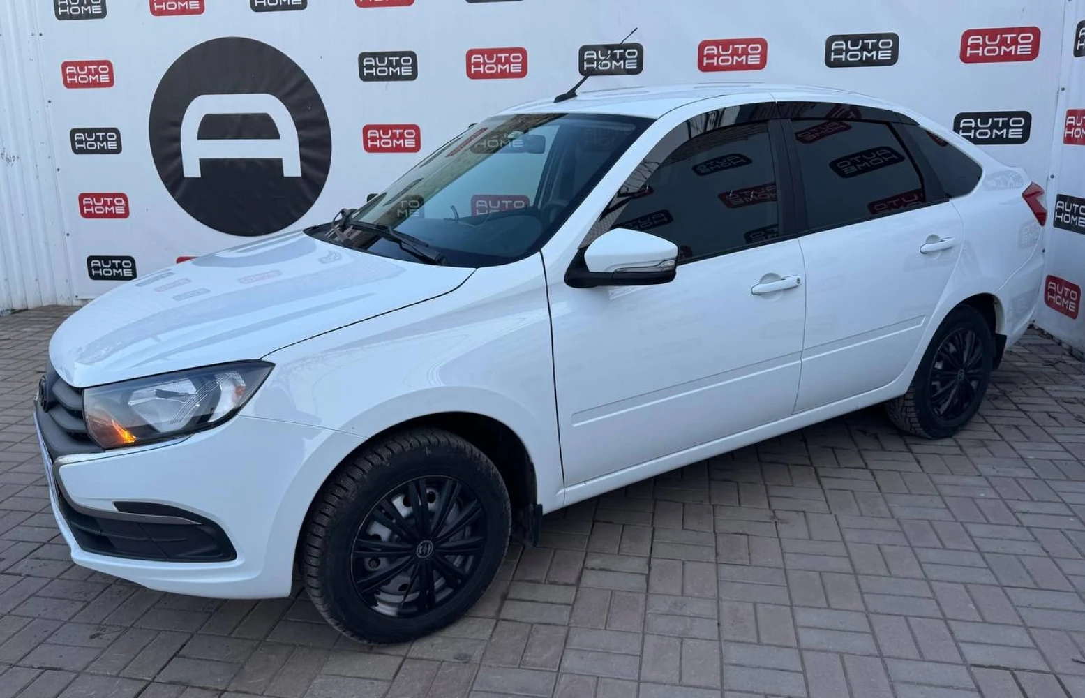 Lada (ВАЗ) Granta, 2024г, передний привод, механика