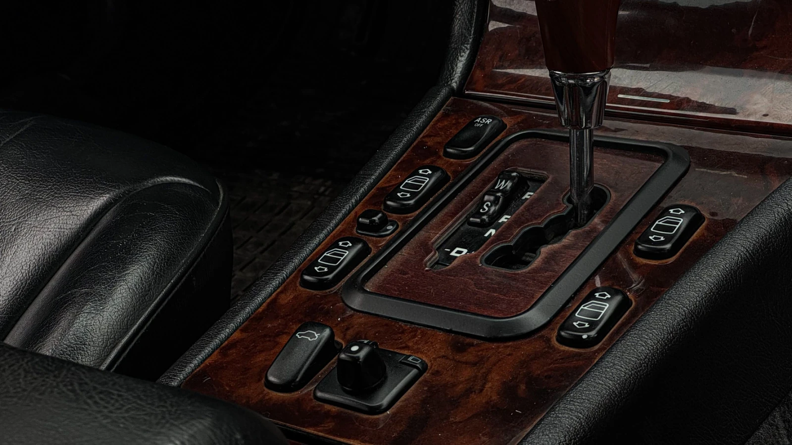 Mercedes-Benz E-Класс, 1997г, передний привод, автомат