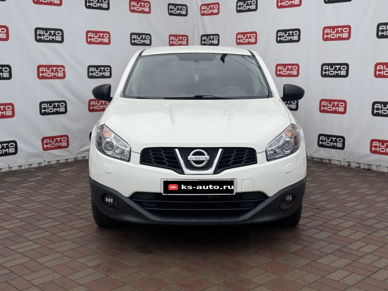 Nissan Qashqai, 2010г, передний привод, вариатор