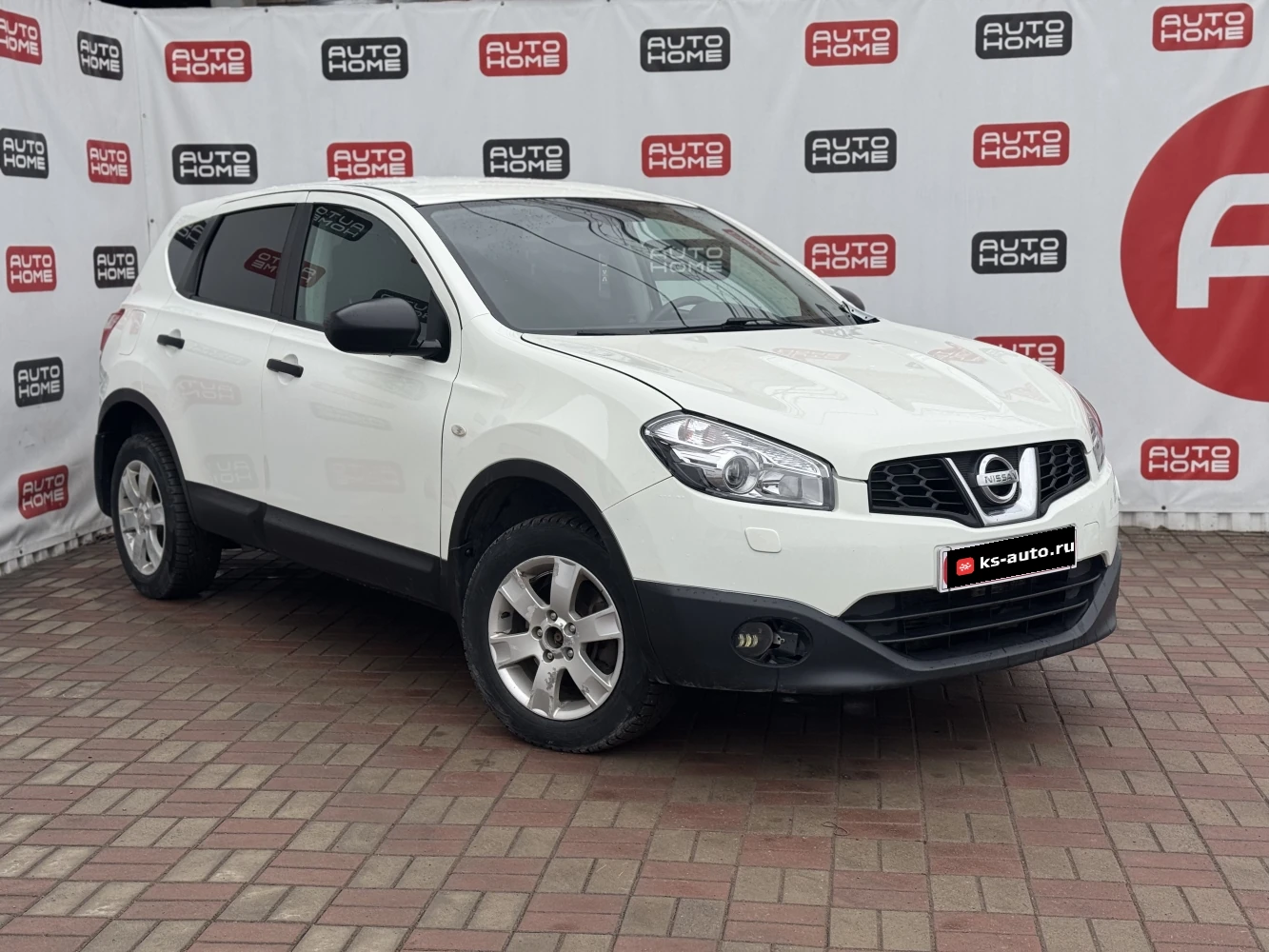 Nissan Qashqai, 2010г, передний привод, вариатор
