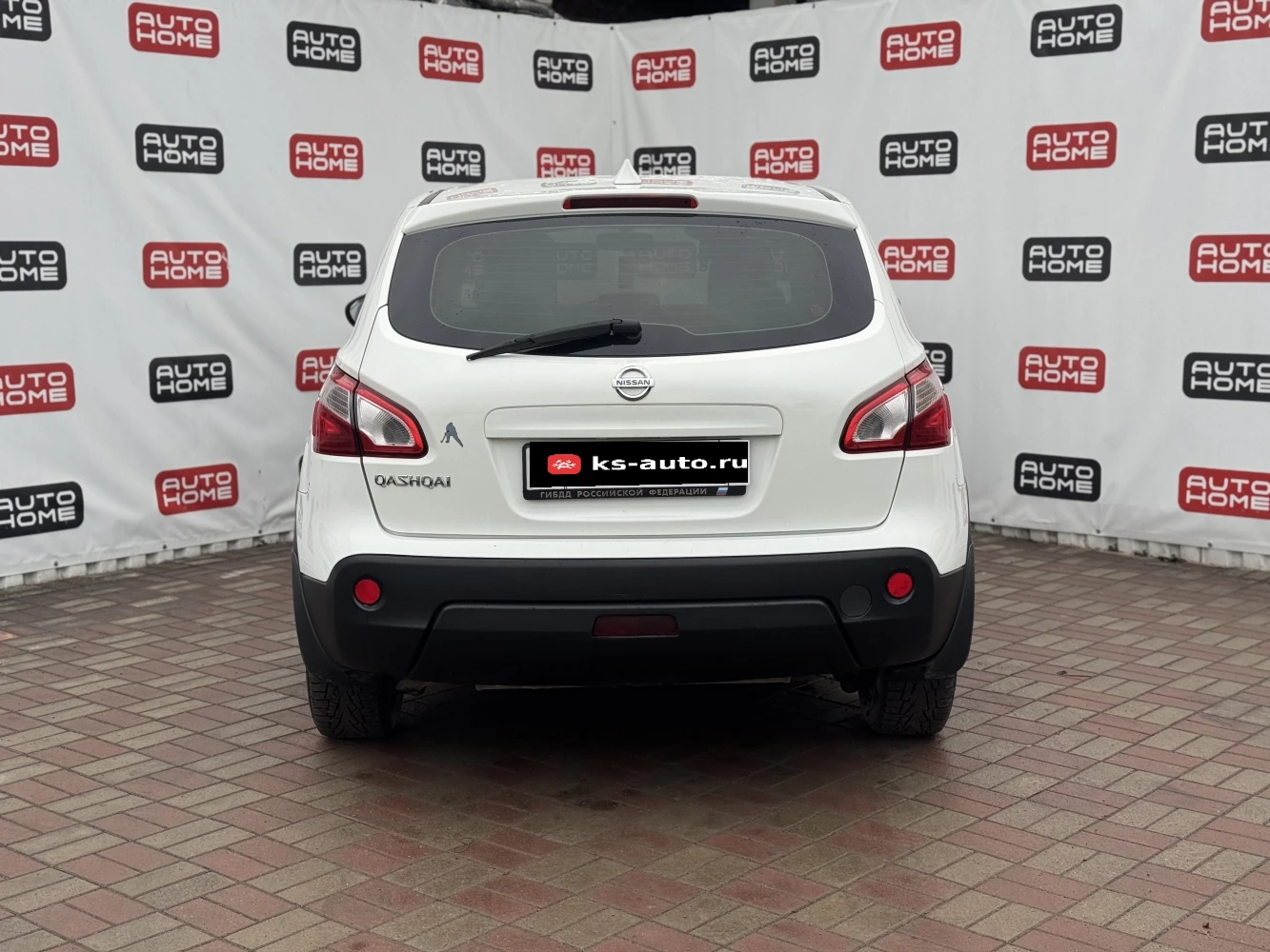 Nissan Qashqai, 2010г, передний привод, вариатор