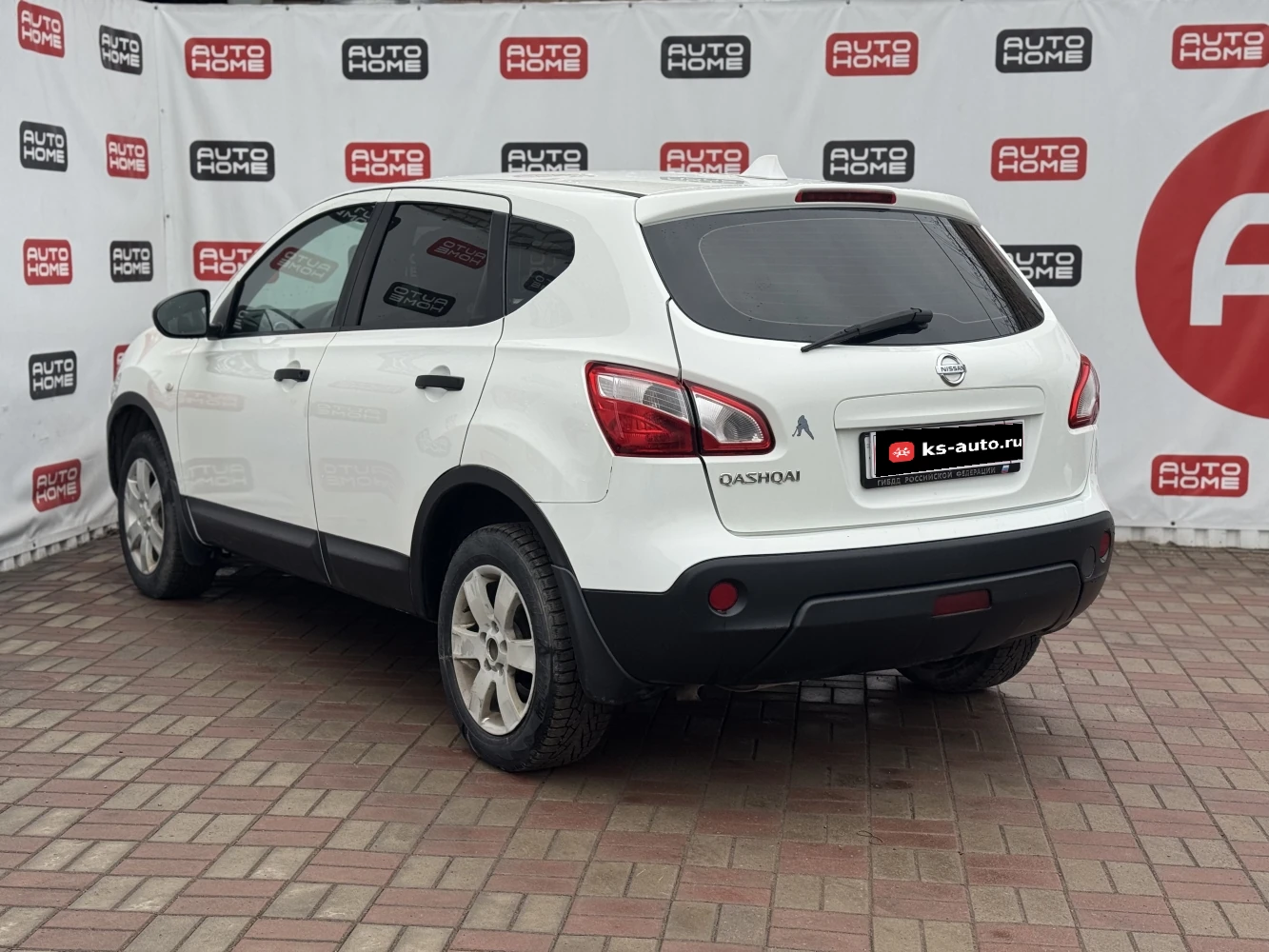 Nissan Qashqai, 2010г, передний привод, вариатор