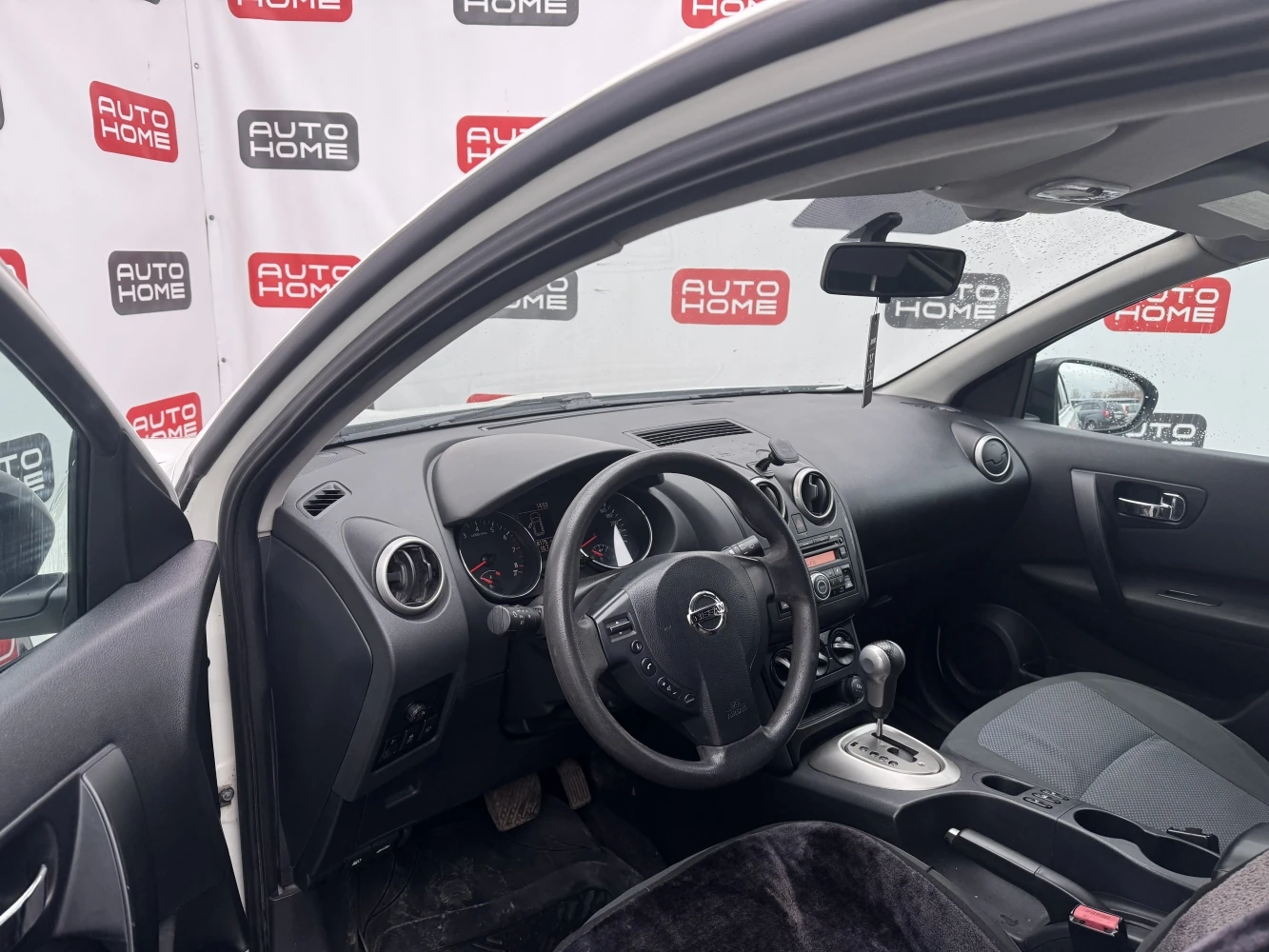 Nissan Qashqai, 2010г, передний привод, вариатор